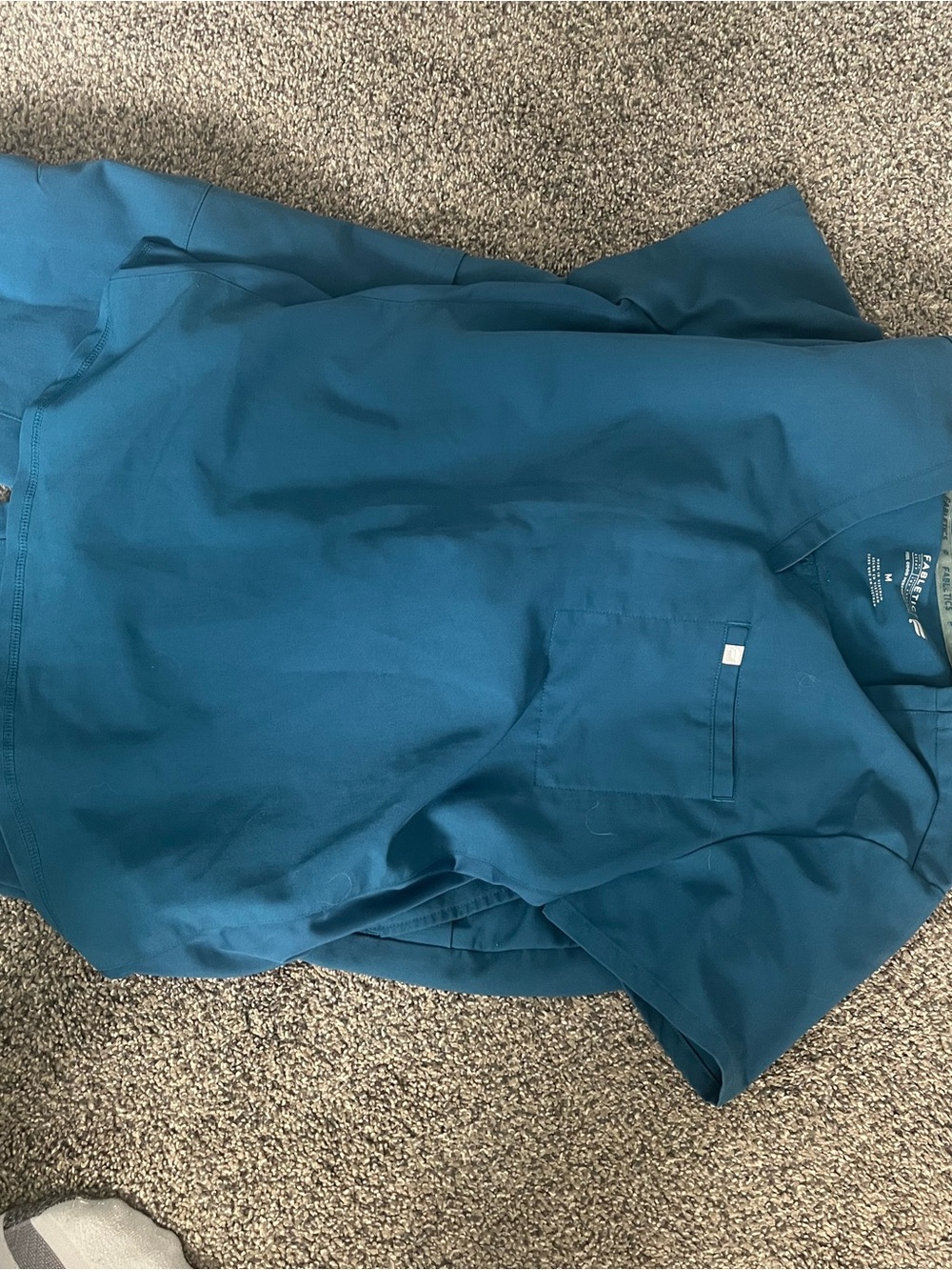 Fabletics Caribbean Blue set 1 pocket Scrub Top in M and highwaist joggers L